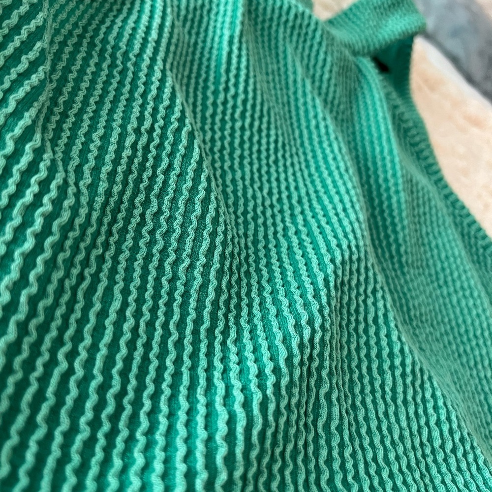 Lulu's Vibrant Green Ribbed Tank Top - Picture 5 of 8